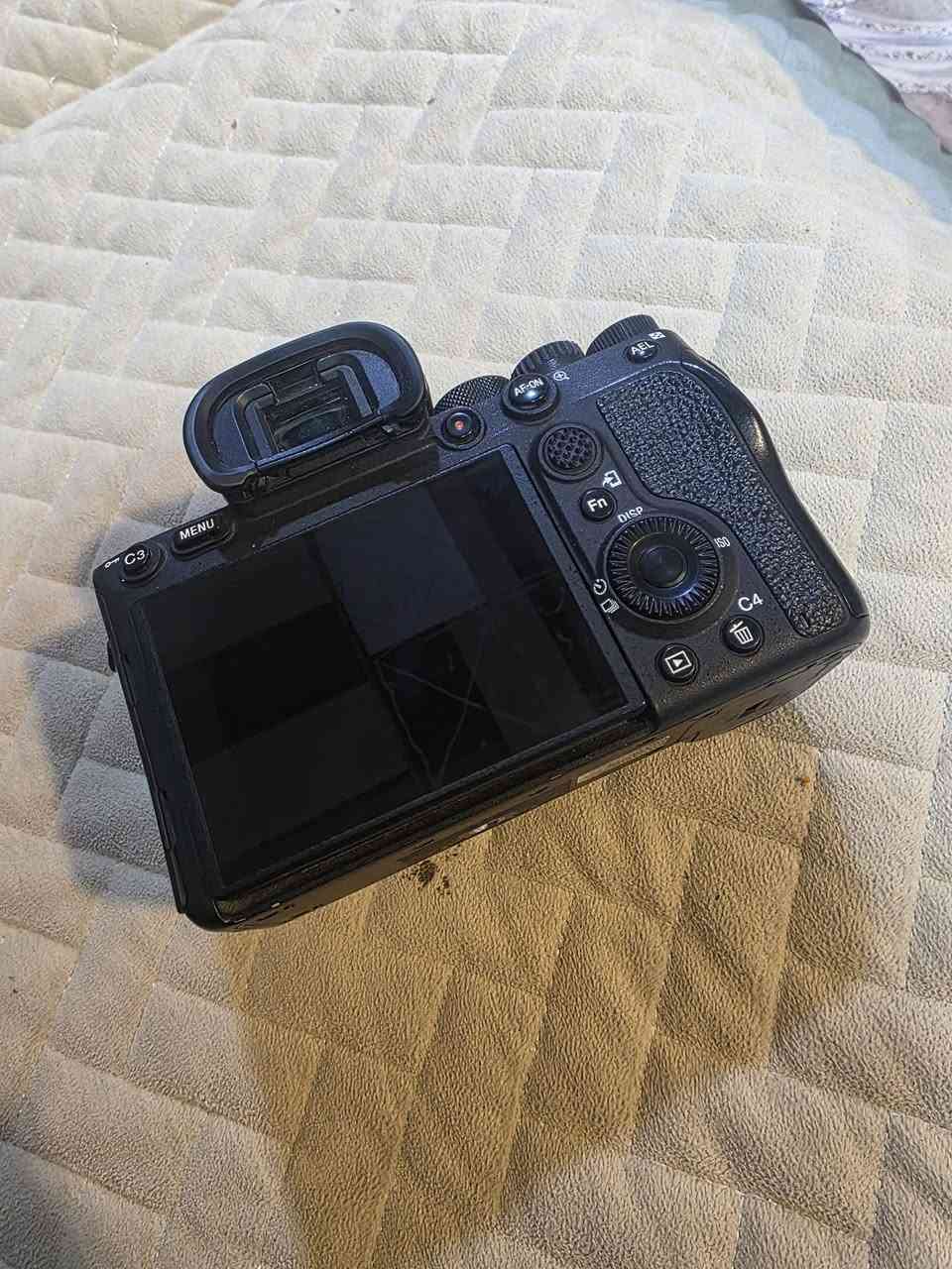 A7R IV للبيع ومراوس حسب السعر مزات
