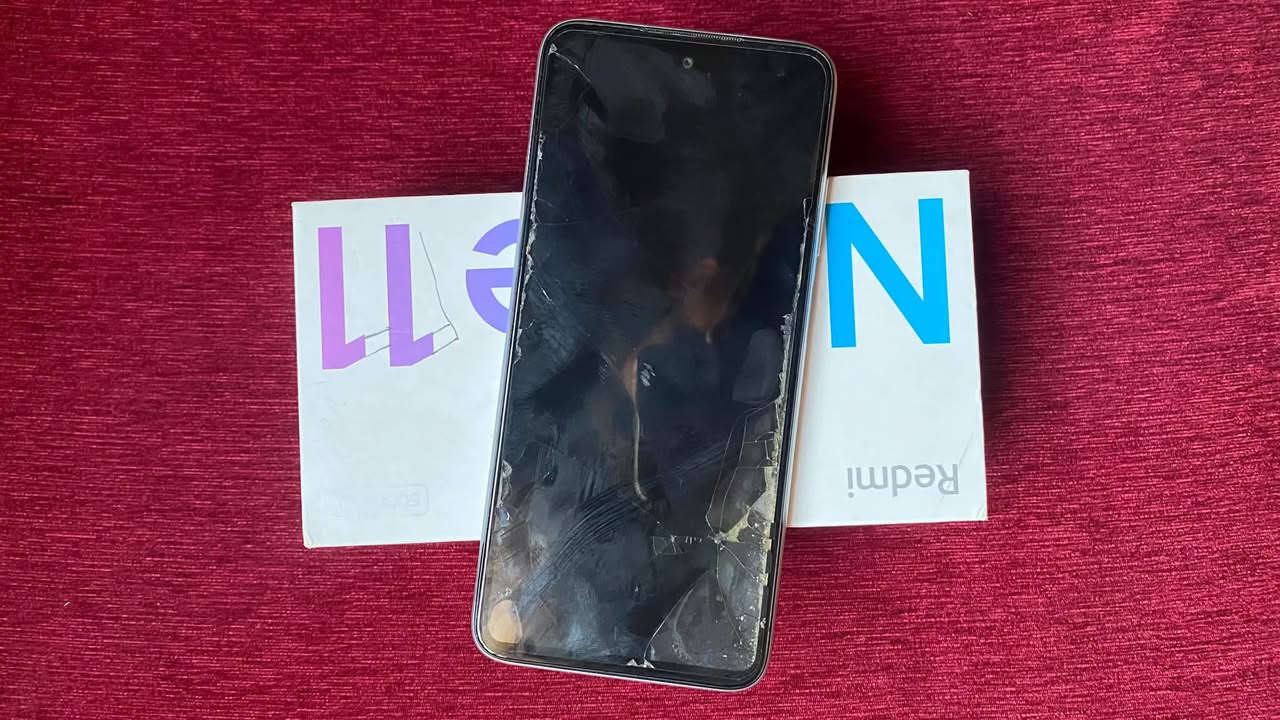 ريدمي نوت 11 ذاكره 128 كامل ملحقاته جهاز نضيف بي فقط فطر بلكامره الخلفيه زغير كلش وطومماثر بي السعر 125 للاتصال  ***********

