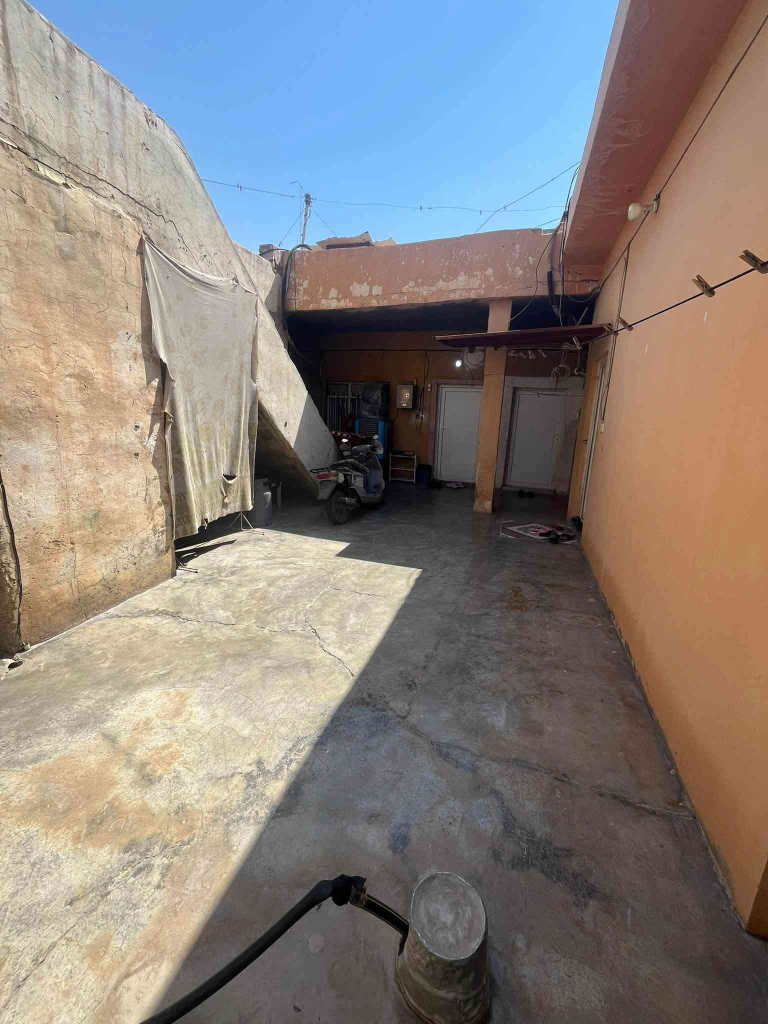 قرية صخر • ٦٠٠م • واجهة ١٩م