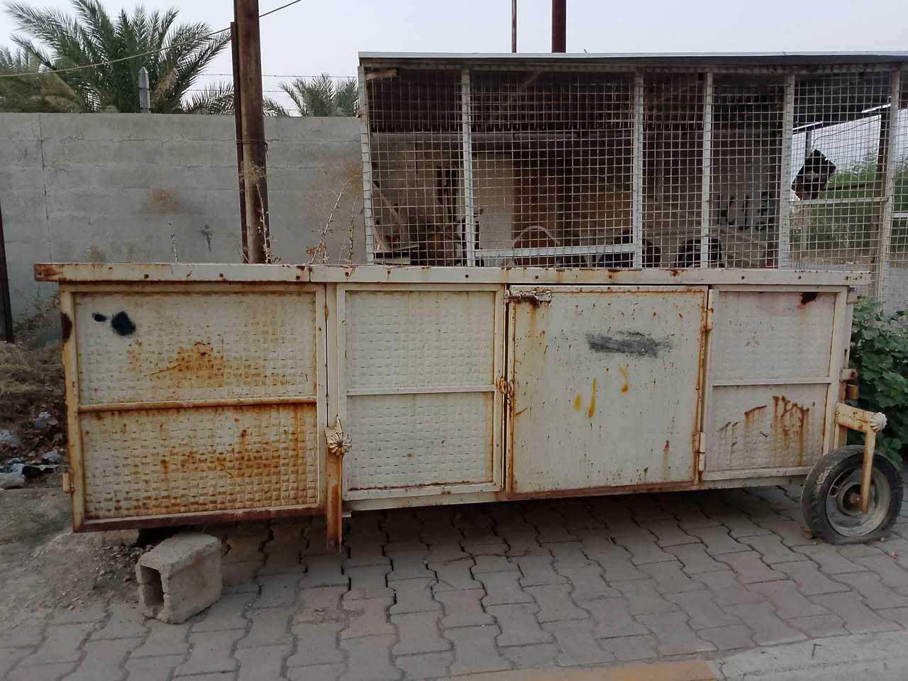 سلام عليكم عربانه لبلبي للبيع السعر 600وبيه مجال حك الجيه اريد ابيعه لان ملتزم بغير عمل لل تواصل***********
