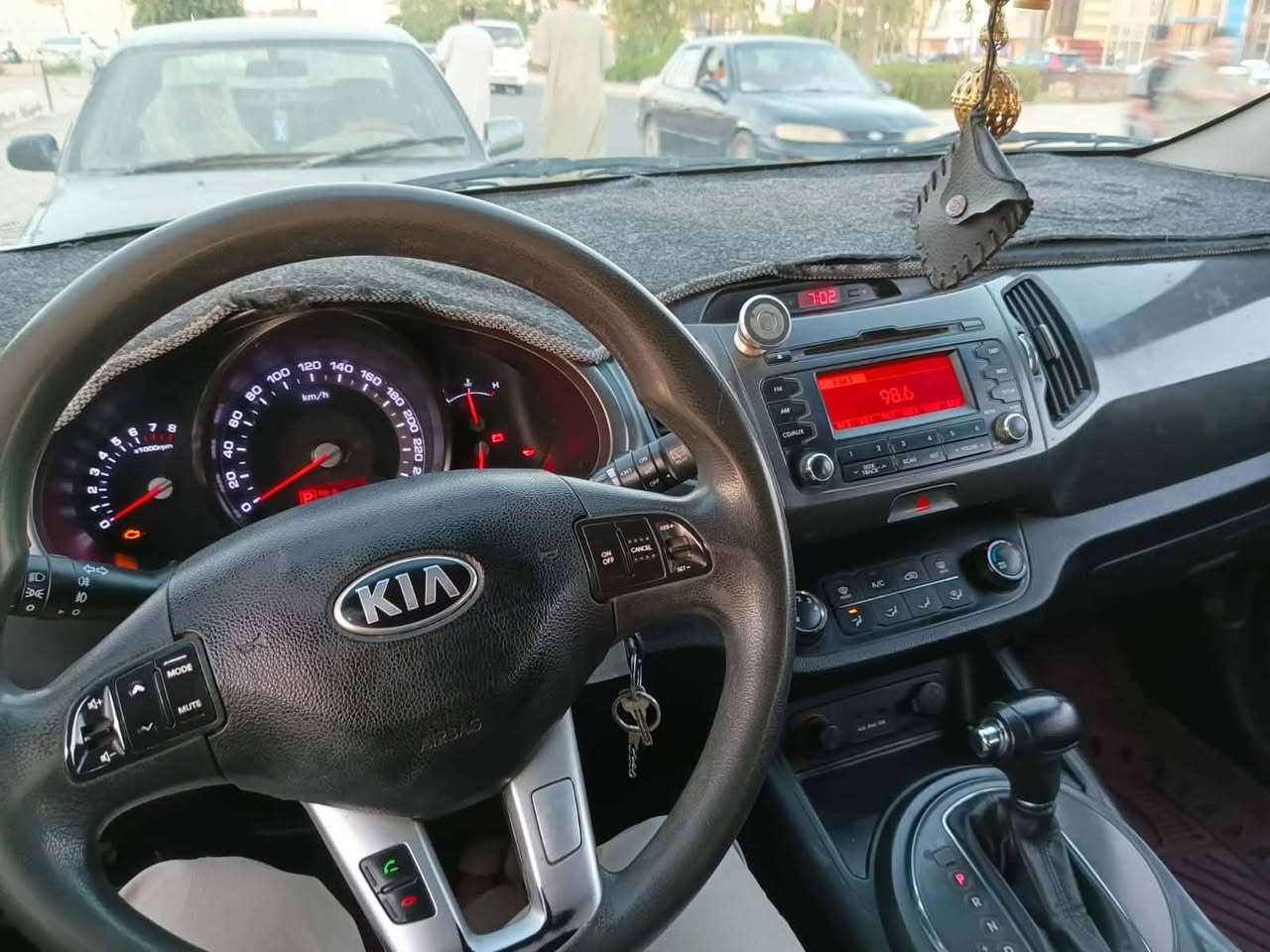 سبورتج موديل١٣ سيارة اصوليه بس بيه مشكله حاليا بتحويل رقم سليمانيه للبيع سعر ٩٥
‏‪***********‬‏
