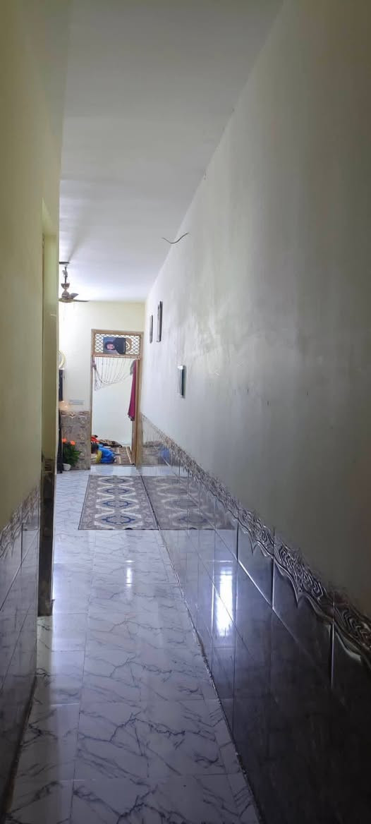سلام عليكم بيت قاطين للبيع.خلف ابو حيدر الساعدي شوارع تبليط كامل خدمات.  لبيت بناء جديد طابق اول طابوق هوه وثاثه كامل
 سعر82 سعره مناسب
***********بس وتساب
