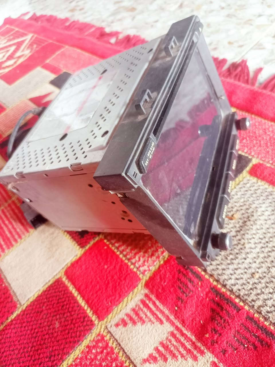 مرايات جانبيه سوناته 17 وحده منهن بيه فطر وشاشه شغاله مال تفصيخ مناسبات المكان الديوانيه ***********
