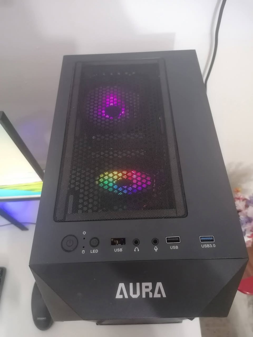 سيت اب كامل • RX580 ٨جيجا • شاشة ٢٤ ١٦٥هرتز