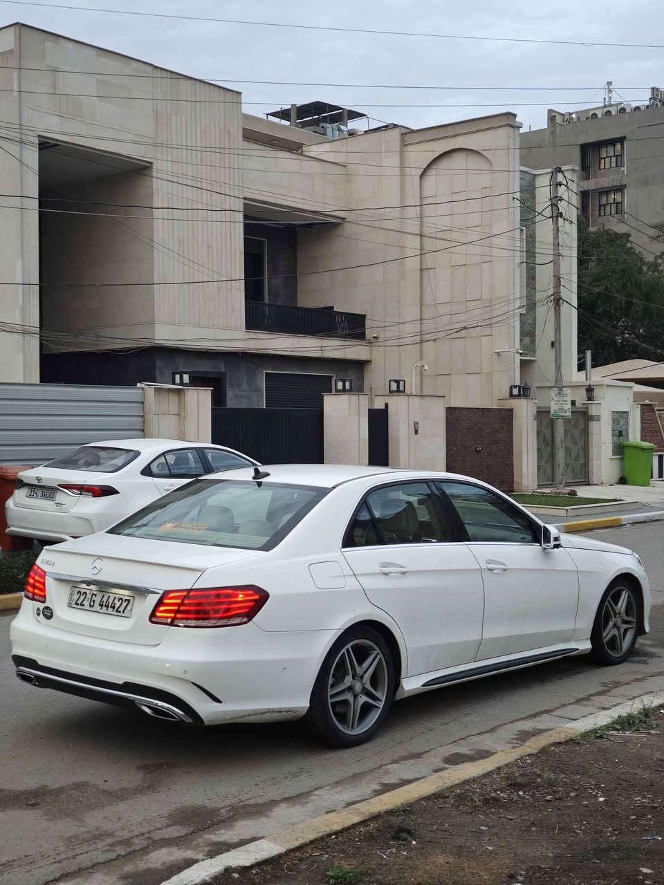 🇩🇪 • Mercedes-Benz E350
• موديل 2016
• وارد أمريكي 🇺🇸
• محرك V6 سعة 3.5 لتر
• قير أوتوماتيك
• داخلية فخمة ومريحة
• مقاعد كهربائية
• تكييف أوتوماتيك
• شاشة ونظام ترفيه
• حساسات ومواصفات أمان
- السيارة متوفرة للمعاينة والفحص على المشتري
التواصل واتساب على الرقم *********** بغداد, العراق
