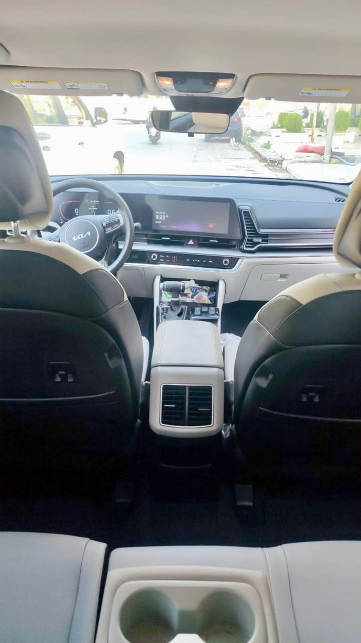 KIA sportage 2024
🆕دخول جديد كاتي اربيل 
🚘حادث جاملغ ودعاميه (مصلح)بدون يرباك 
السياره معروفه مواصفاته الطويله(L)
💹سعر (175)
📍مكان السياره اربيل 
☎️رقم تلفون 

+964 785 585 5565 بغداد, العراق
