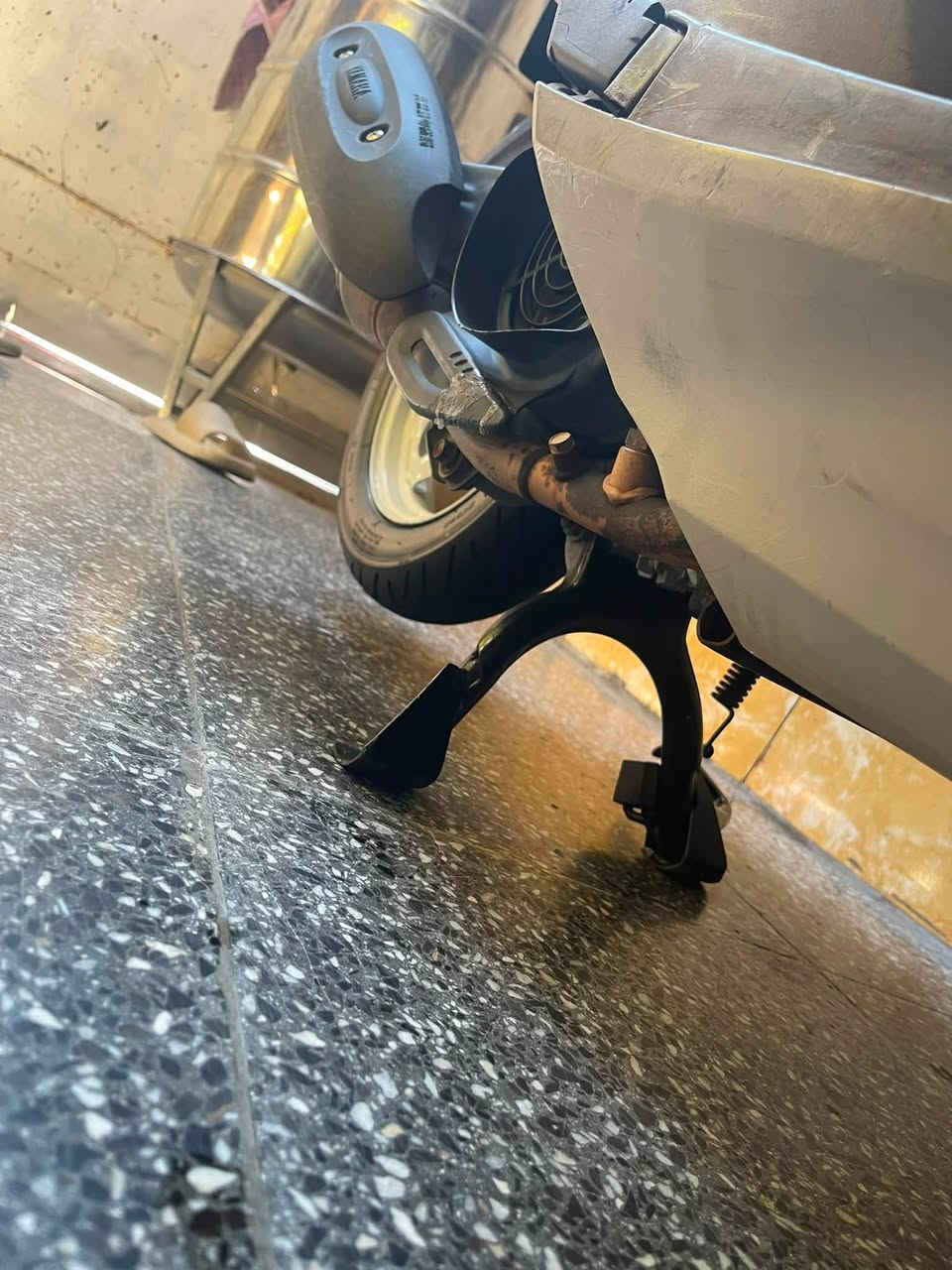 للبيع فلا رمبه جديده قبل 5ايام امنزله
بغداد المعالف السعر  امليون وميه وبيها مجال قليل 

***********
