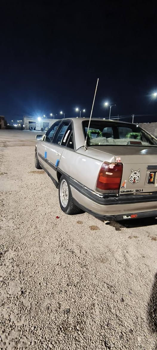 اوبل اوميكا 1992 محرك 2000
رقم انبار تحويل ثاني يوم مكاني جزيره الخالديه البعبيد السعر 25 بيها مجال ***********

