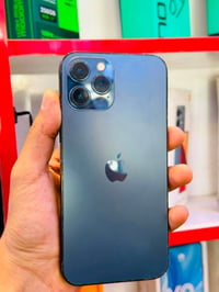 iPhone 12 pro max ذاكره 256 مبدل شاشه نوعيه حلوه وبطاريه وكامره الجهاز...