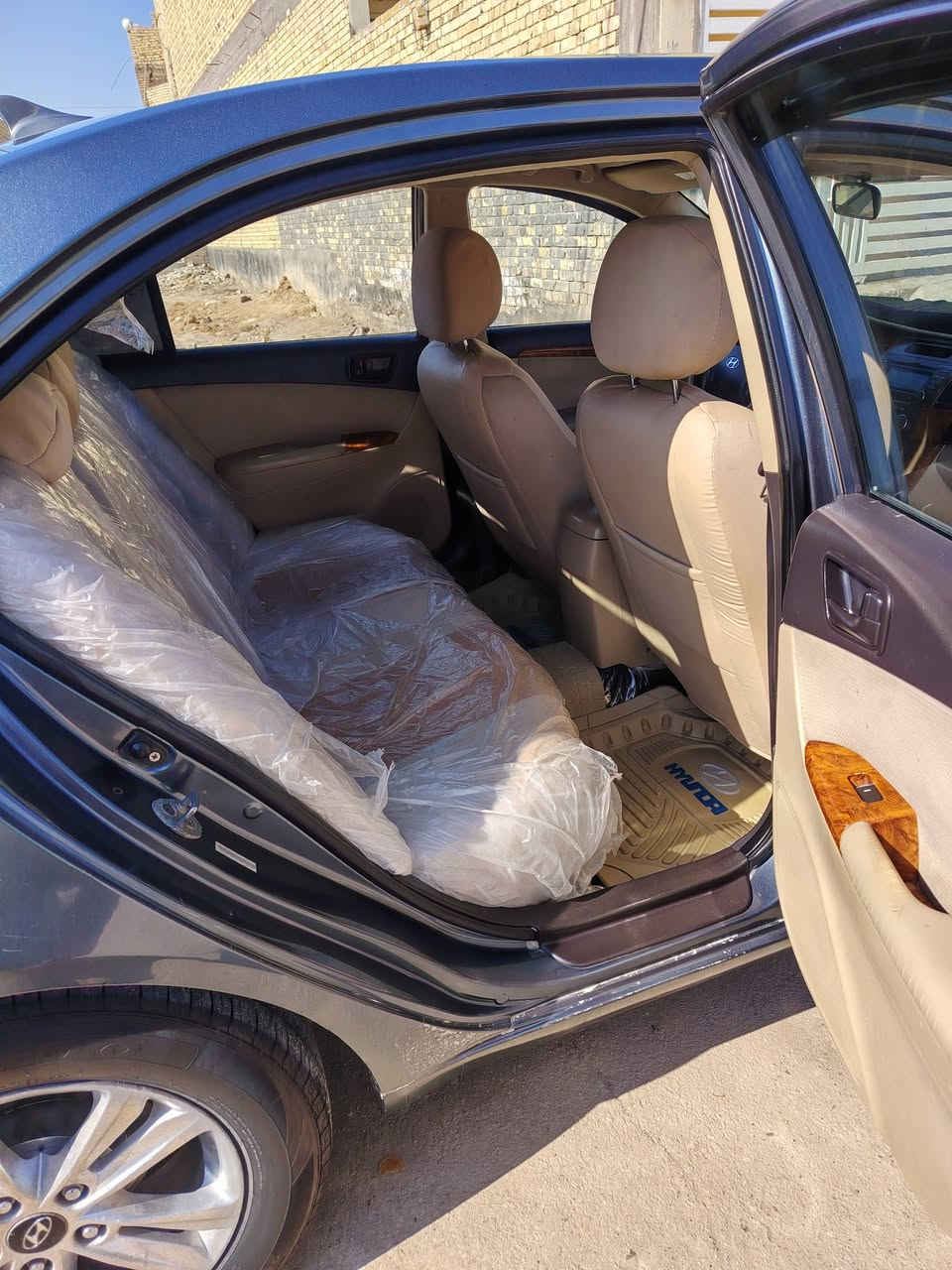 سلام عليكم احبتي سيارة هونداي سوناتا خصوصي موديل 2010 أمريكي مكينه 4 اسلندر دوش ضربته جه اليمنى جاملغ الأمامي مبدل فقط وخشم البنيد مصلح نفسه البنيد ما مبدل والباقي كله ليبل واحد بية كم قطعه صبغ كلير  خارجي بسبب الجراد لتوحيد لونه سيارة تحويل ثاني يوم مشروع وطني رقم ذي قار تبريد شغال تحكم استيرن  مكينة كير حدادية كهربائيات  خير من الله *سيارة إستعمال شخصي واسف على الإطالة أحبتي عنوان سيارة ذي قار/ قضاء النصر للاستفسار أتصال على رقم *********** بية واتساب
