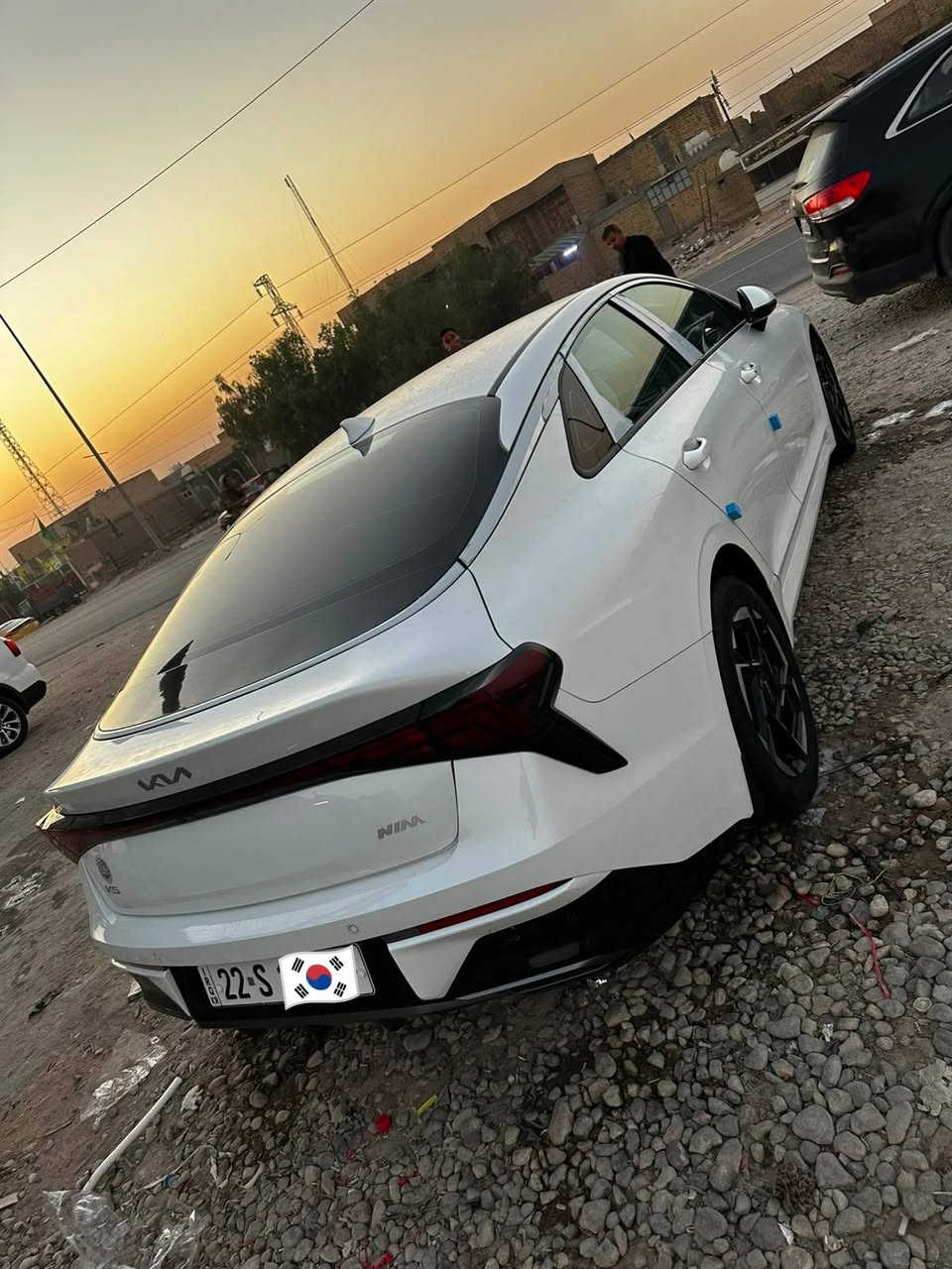 سلام عليكم كي5 2024 خليجي رقم اربيل الجديد بسم شركه تريد تحويل تريد وكاله السياره مكفوله ماعدى بارد بسيط اقل الشبر بلحافه مال الجاملغ الامامي والباقي مكفول ماشيه 37 الف مواصفات بصمه كشنات جلد كشن كهرباء سايد بريك دكمه اوتو هولد ويل كب لايت زنون حساس امامي وخلفي مري شفط شاشه متصله اربعه انضمه قياده كامره خلفيه تحكم استيرن جهتين باقي التفاصيل ع الاتصال 
*********** بي واتساب 
📍مكان السياره ديوانيه قضاء عفك
