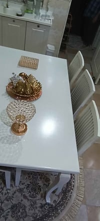طاولة طعام • ٦ كراسي • جديدة