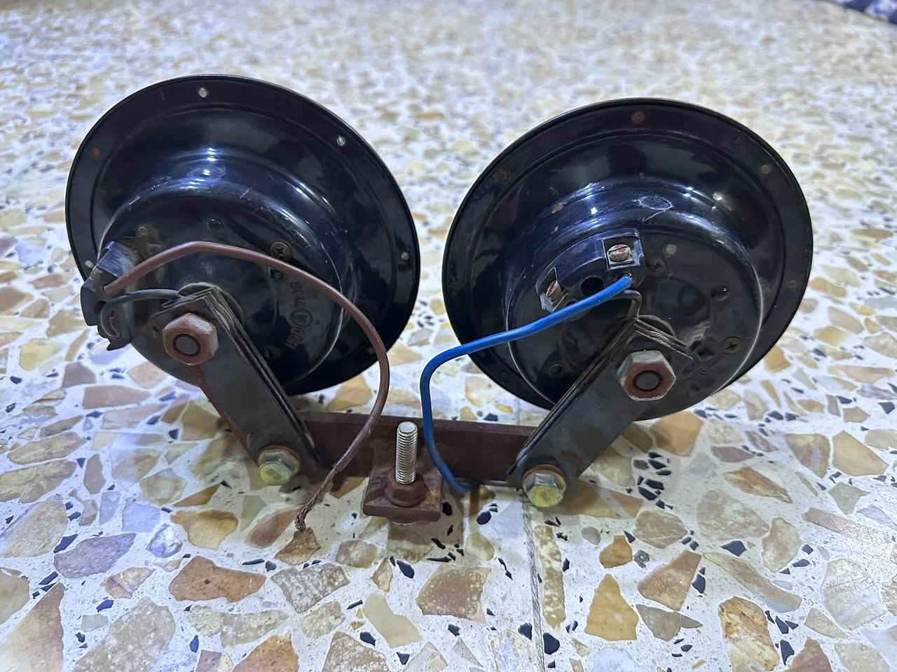 هورن بوش • نضافة ٩٠٪ • حرف A