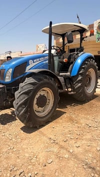 نيوهولند • حجم ١٠٠ • ٢٠١٤