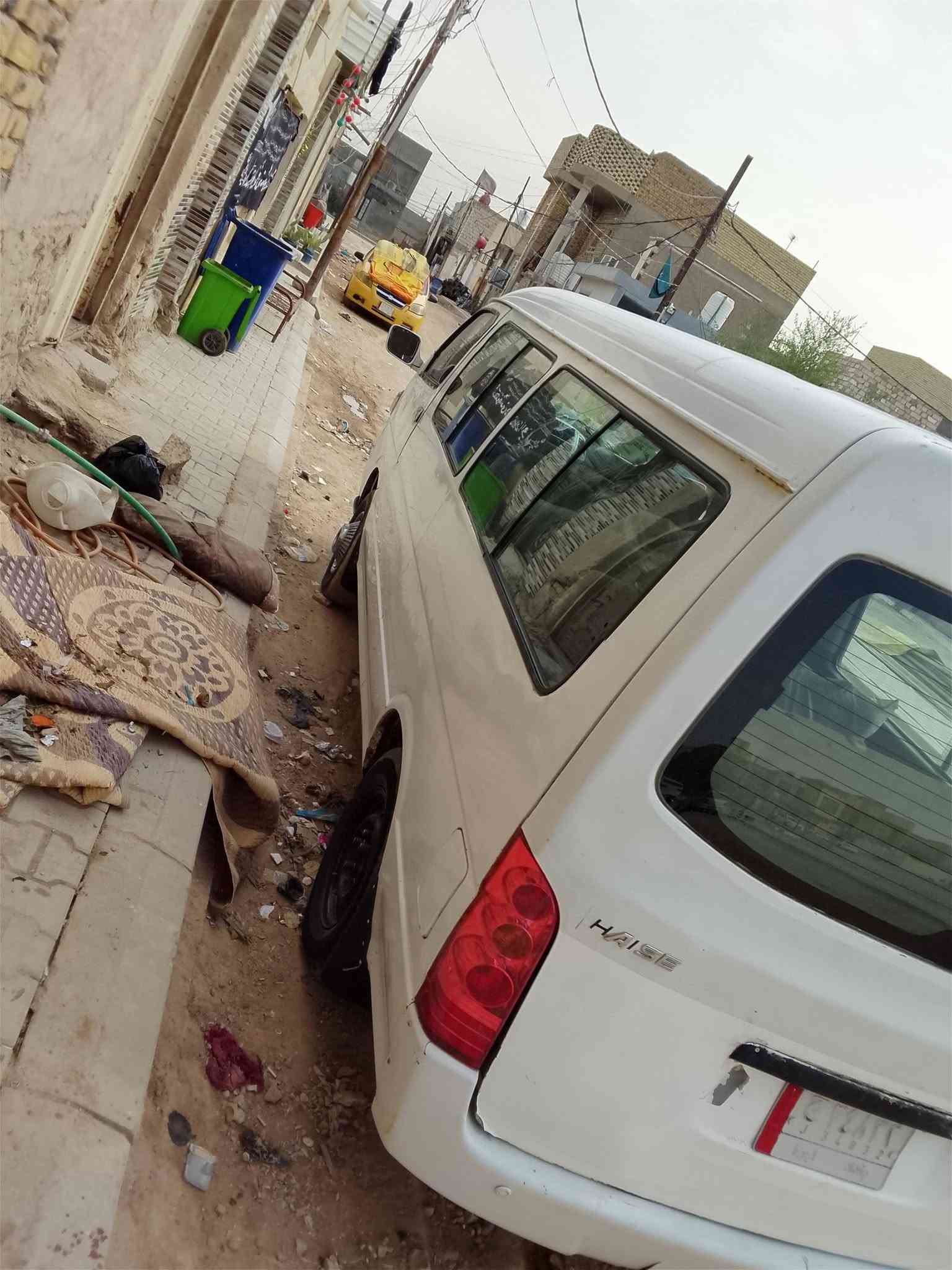 سلام عليكم سيارة جنبي مديل14 موصليه للبيع مكينه كير اكسن حداديه نضيفات دواخلها حلو مكان نجف سعر 32بيها مجال رقم ***********
