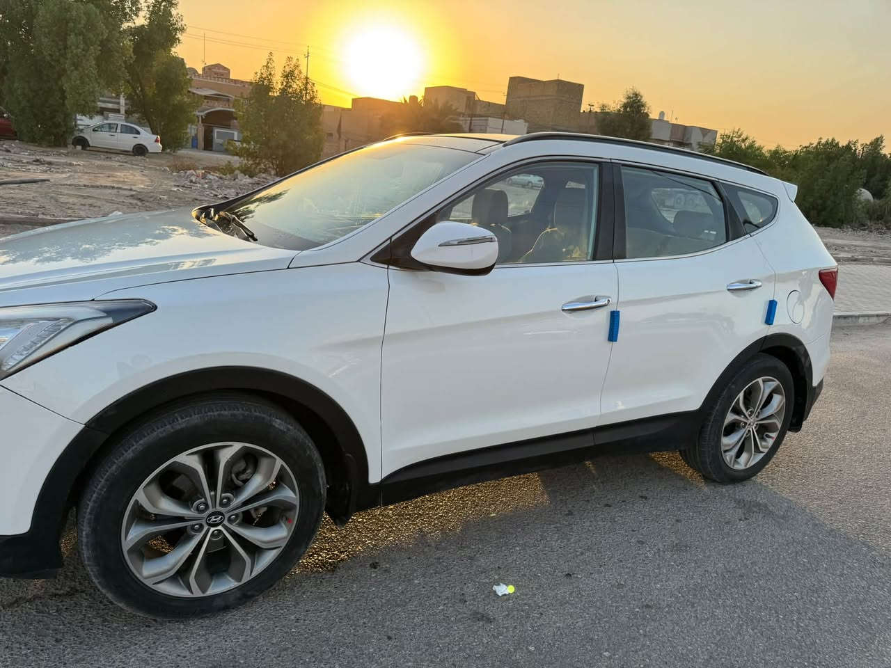 سنتافي مديل 2013 خليجي فول مواصفات بنوراما
سيارة بيها 3 قطع بابين وجاملغ 
محرك 2400 اربعة سلندر مكان السيارة النجف الاشرف
رقم التليفون ***********
السعر 127
