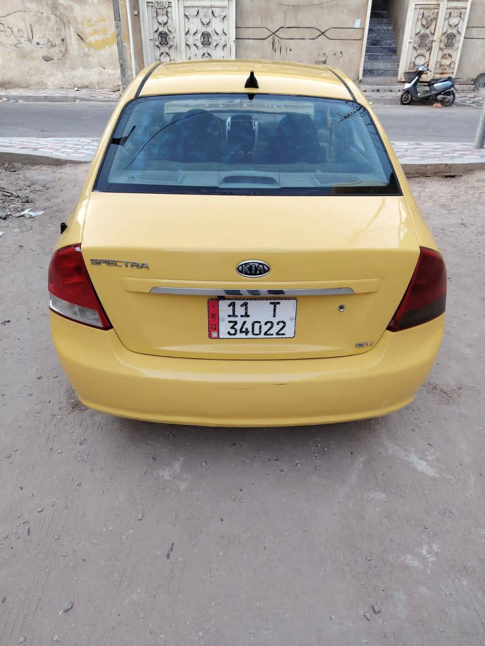 السلام عليكم كيا سبكتره موديل 2007 رقم بغداد انكليزي تحويل ثاني يوم وارد امريكي سياره حادثها جاملغ امامي مصفرة هيئة وغرامه مكينه 200دوش مكينه وكير وحداديه وتخم تاير وكهربائيات وتبريد مكفولات سياره كل نقص مابيها السعر 68 بيها مجال لشراي  شيء بسيط رقم الهاتف *********** مكان السياره كربلاء اخوان مكلف
