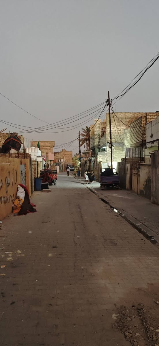 قطعة أرض للبيع ب الغرير نزلة السرايه
المساحه 90 م واقع حال 
الاتصال على الرقم ***********
