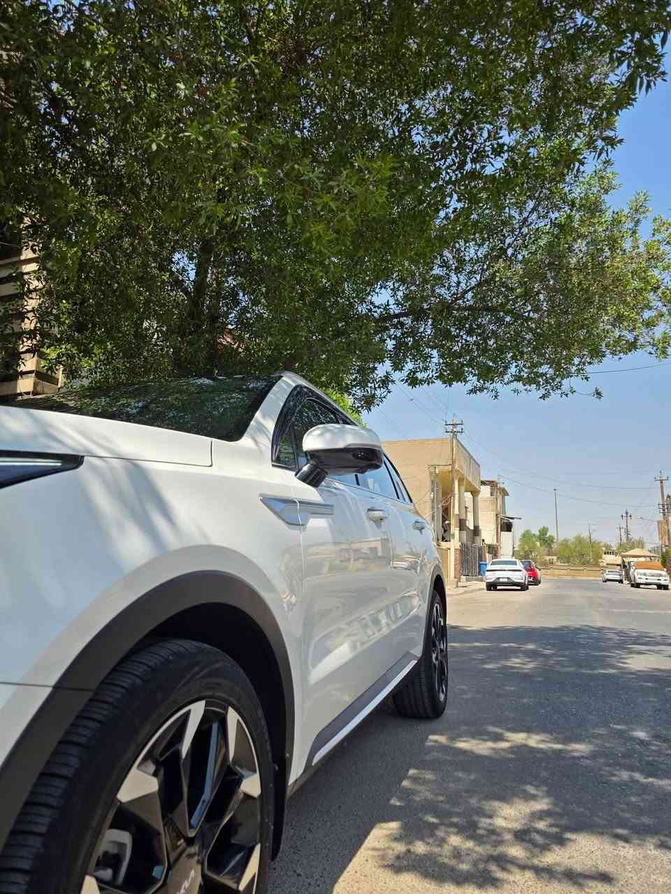 كيا سورنتو موديل 2024 فول مواصفات واحد على واحد 4X
بنراما كشنات جلد حار بارد 
ويل 20 اربع كامرات فور ويل 
حساسات داير سيارة توقف ذاتي 
حساسات أمامية خلفية بصمه 
حساس مطر شفتات ستيرن 
تشغيل عن بعد كير ماوس سته سلندر 
فول مواصفات واحد على واحد رقم بغداد 
ماشيه 68 الف كيلو متر مكفولة من بارد وصبغ ودبل كود 
مكانها بغداد سعر 310 $ وبيها مجال قليل 
***********

