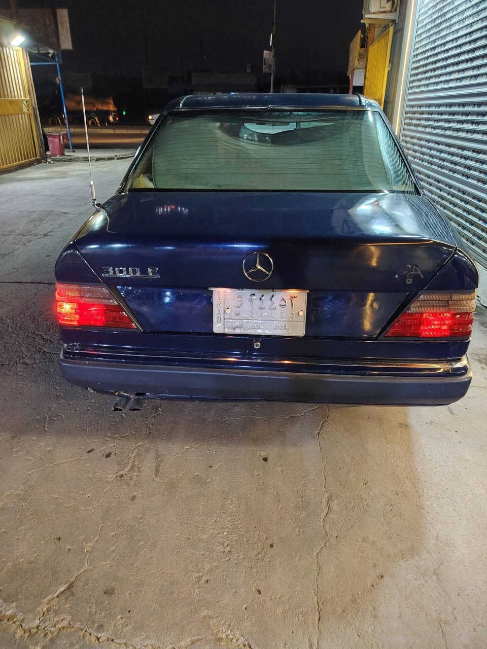 مارسدس دب موديل 1992 رقم بغداد مشروع وطني.... 
  مكينه وكير 3000ياباني ففتي💯 سياره جاهزه حداديه
 تخم تاير وتبريد..وبئسمي السعر 42 ورقه وبيه مجال *********** مركزالعمارة .
