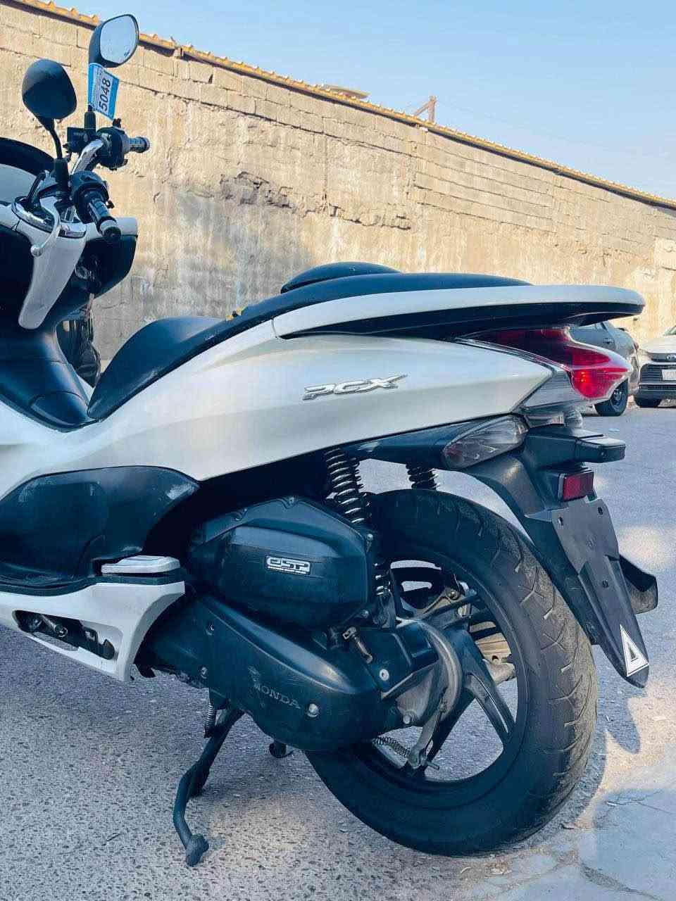 دراجه pcxجيل اول مكينه 125ماشيه ١٧ الف  دراجة  كلها ابلاديه شرط النضافه دراجهة مال رمبه مال معرض المديل 2016 ماخذها رمبه اوراق المعرض موجوده يعني مو مال شارع 
حساس ازدحام سويجات ٢ الدراجه كفاله عامه الدراجه على ايدي شوفت عينك ياباني الاصليJF جديده مكاني بغداد اي استفسار
***********
‎السعر ١٥٠٠ بغداد, العراق
