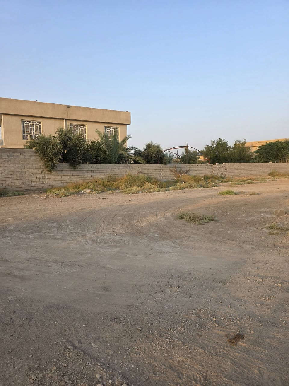 عرب جاري • ٢٠٠م • ماء كهرباء