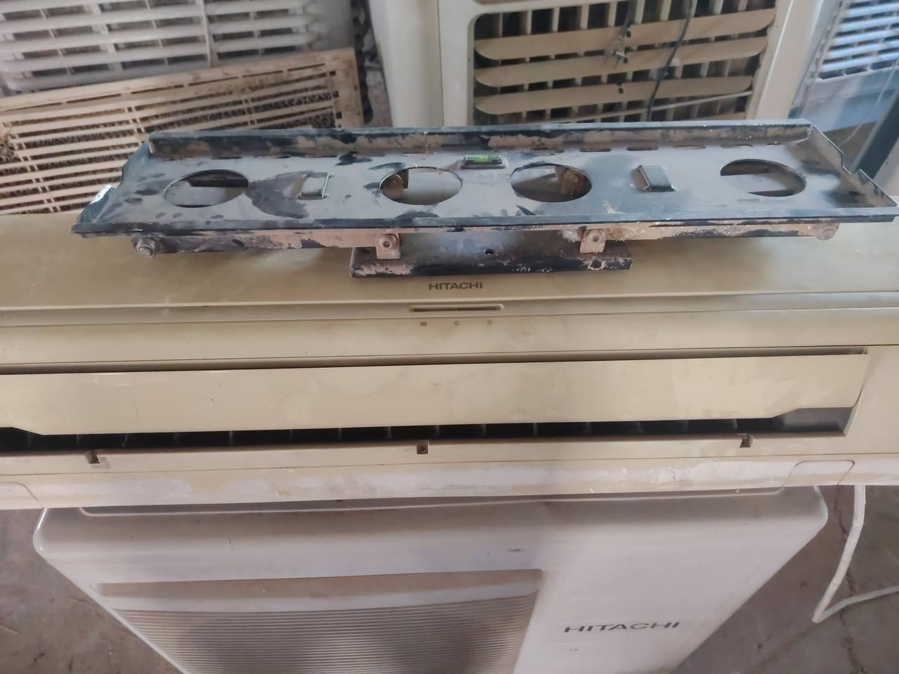 للبيع مستعمل شغال بيهن غاز ثنيناتهن 450
 الف ***********
