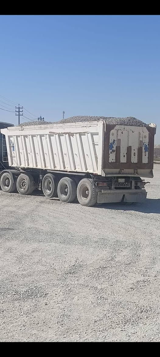 شفل صيني وعربانه اوزمن للبيع عنوان ذي قار سوق الشيوخ مكلف بنشر الشفل سعره ١١٠ والعربانه ١٣٠ تلفون ***********
