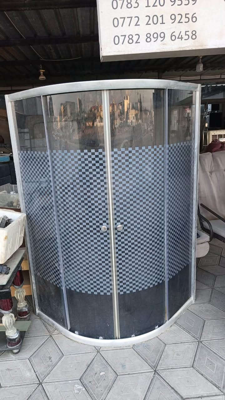 مرجوحه وحمام بانو للبيع عنوان اربيل هرشم 1 *********** تواصل عل واتساب
