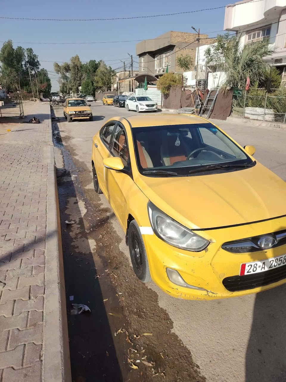 اكسنت 2013خليجي
ب اسمي كير ومحرك وحداديه وتخم تاير كفاله هيئه وغرامات مصفره السعر 75وبي مجال اتصل وتدلل مكان السياره ديوانيه 
***********
***********
