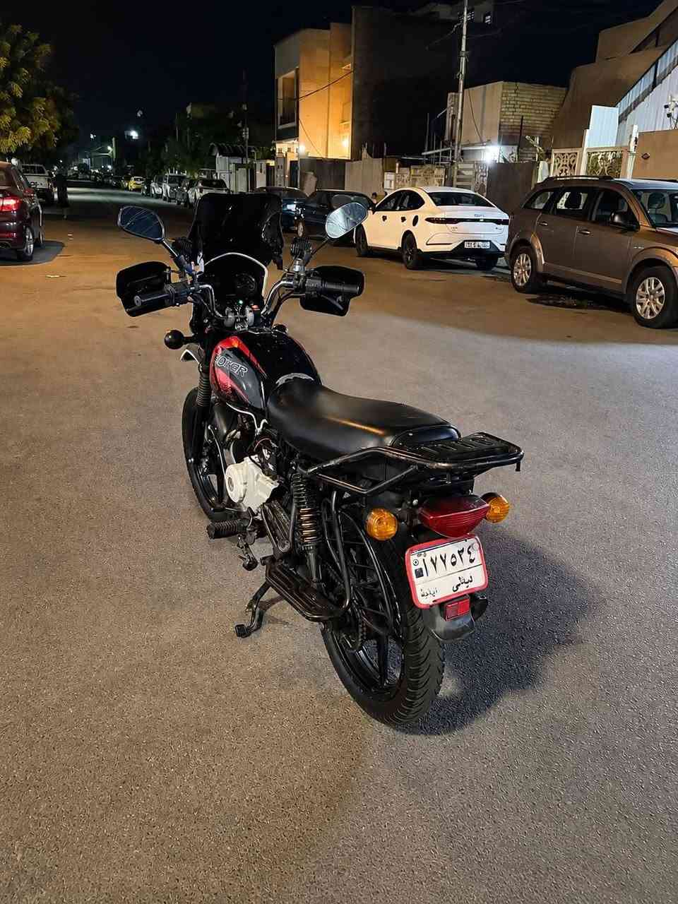 سلام عليكم بوكسر للبيع موديل 22 نازله بال 23 رقم ديالئ مشروع وطني شرط التحويل الدراجة نضيفه حيل الدراجة على ايدي برقي ماكو نقص بيها نكرت  سلف كهربائية كله شغال التواصل خاص او واتساب ***********
