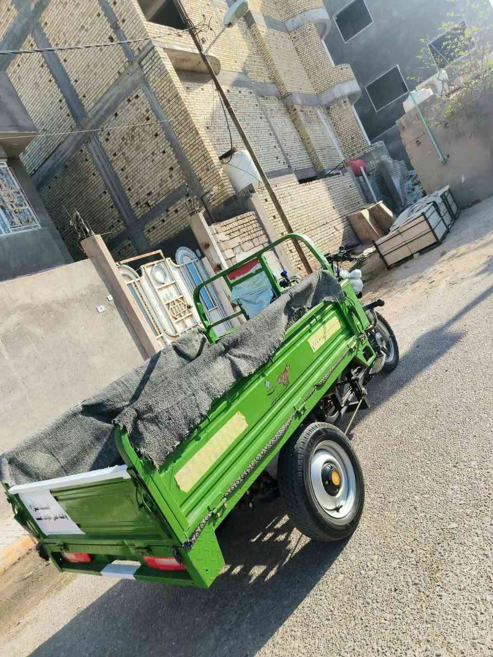 السلام عليگم ستوته كربلائيه للبيع ستوته نضيفه وحلوه ما عوزه اي شي سلف هندر هورن سكنات عداد اگتروني اشاير كله شغال مابيه اي شي بيهه بس هاي الكسر موضحه بل  صوره مال شاصي فقط ماعوزه اي شي ستوته مشي خير من الله رزانه ستوته اوراق مديل23 طالعه ب26 شهر ال6 سعره 2750 وبيهه مجال للشراي مگاني بصره تقاطع طويسه قرب مطبعه البهاء *********** متواجد واتساب وتحياتي ♥
