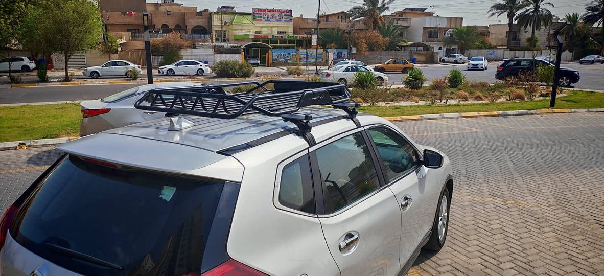 فقط البنيد صبغ و الجاملغ بارد
4سلندر مكينه 2500 المرغوف 
تنفس طبيعي (بدون تيربو) 
سياره نضيفه وخير من الله 
كير + مكينه + كهربائيات كله شغال
3وضعيات قياده سبورت / ايكو / عادي 
باتري جديد تخم تاير جديد 
دهن كله امزويل فلتر اصلي 
شادله سيبايه وحمالات اصليه ٢٣٠ الف 
ارضيات حوضيه بيه جدد
بغداد حي الجهاد 
السعر 145 وبيها مجال 
***********
