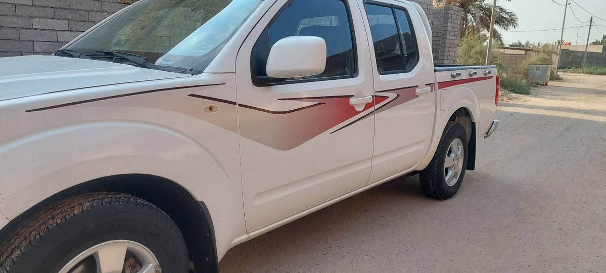 بسم الله الرحمن الرحيم 
نيفار ٢٠١٤ سياره جديده وكفالة مكينه بلاديه ما مفتوحه لاتنقيص ولاتبخير رقم بصره تحويل مباشر تخم تاير حداديه جديده تبريد سياره جاهزه سعر ١٢٨ورقه مكان السيارة البصرة قضاء المدينة 
***********        ***********
