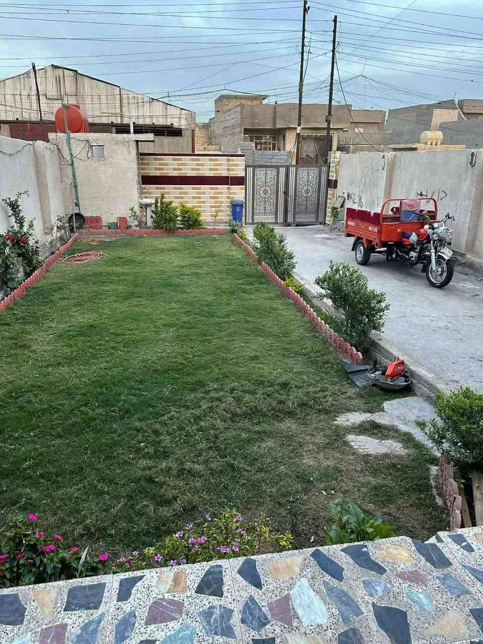 البيع 400 متر  واجهيه 10 بوبشام شارع  أبو وائل السعر 
380 أي ستفسار انتصال *********** 
***********
