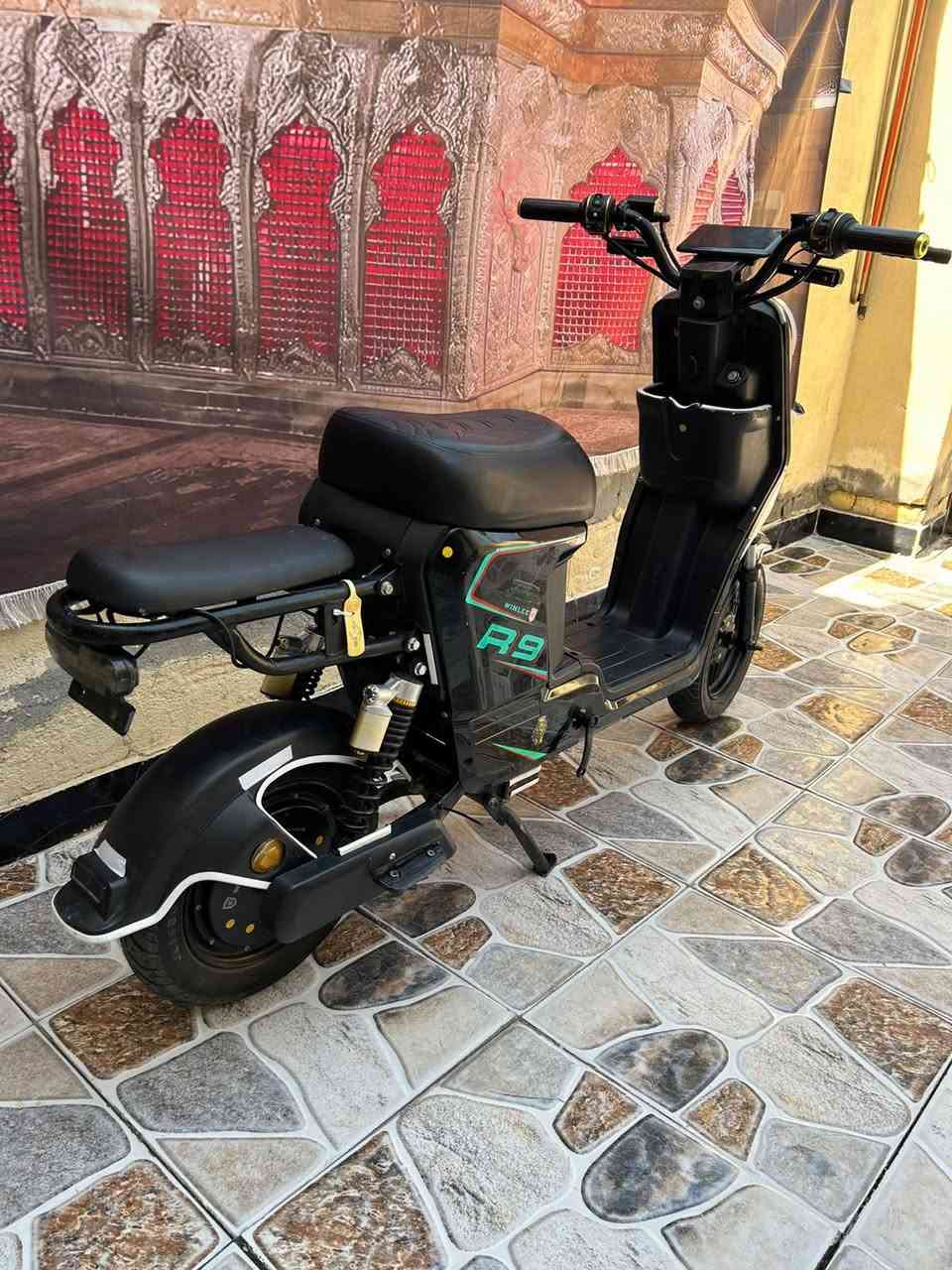 للبيع R9 كامله من كلشي سعر 350 الاستفسار ***********
