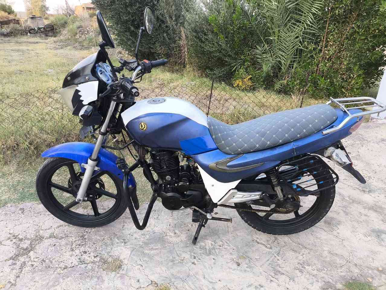 سايم للبيع موديل 2012 مسجل كامل لوحات ثنين بيه نكليزي تحويل مباشر سعره مليون و100 بيه مجال درا جه نضيفه كله شقاله مابيه اي نقص ***********  تصال واتساب
