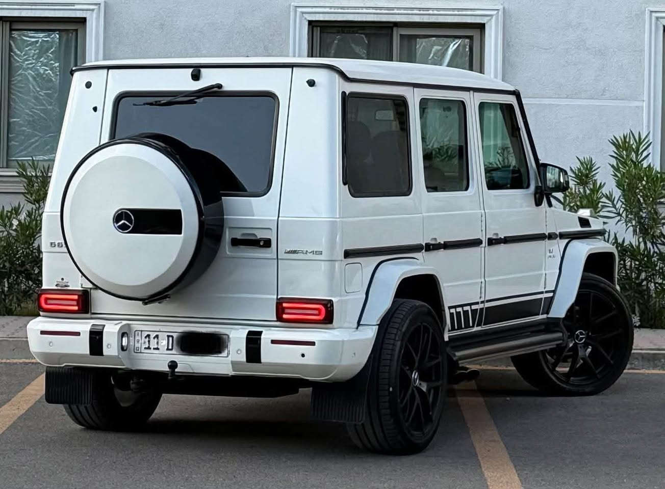 Mercedes G Class S63 Amg
وارد خليجي بدون حادث او صبغ 
موديل 2010 محدثة خارج 2021
للاستفسار : ***********
مكان السيارة بغداد العرصات
