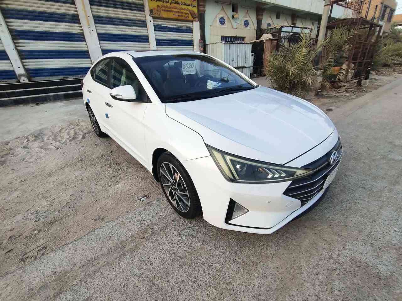 النترا ٢٠٢٠ خليجية حرة تحويل مباشر مكفولة من الفتح والصبغ والضربة والتبديل ماعدا رصعه بلباب الخلفي فقط فول المواصفات  جاهزة من كلشي گير ومحرك مكفولات تبريد ثلج ماشية ٩٥ الف حقيقي السعر ١٥٥ بيها مجال بسيط ***********
