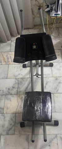اب كوستر • بطن وخواصر • بلديات