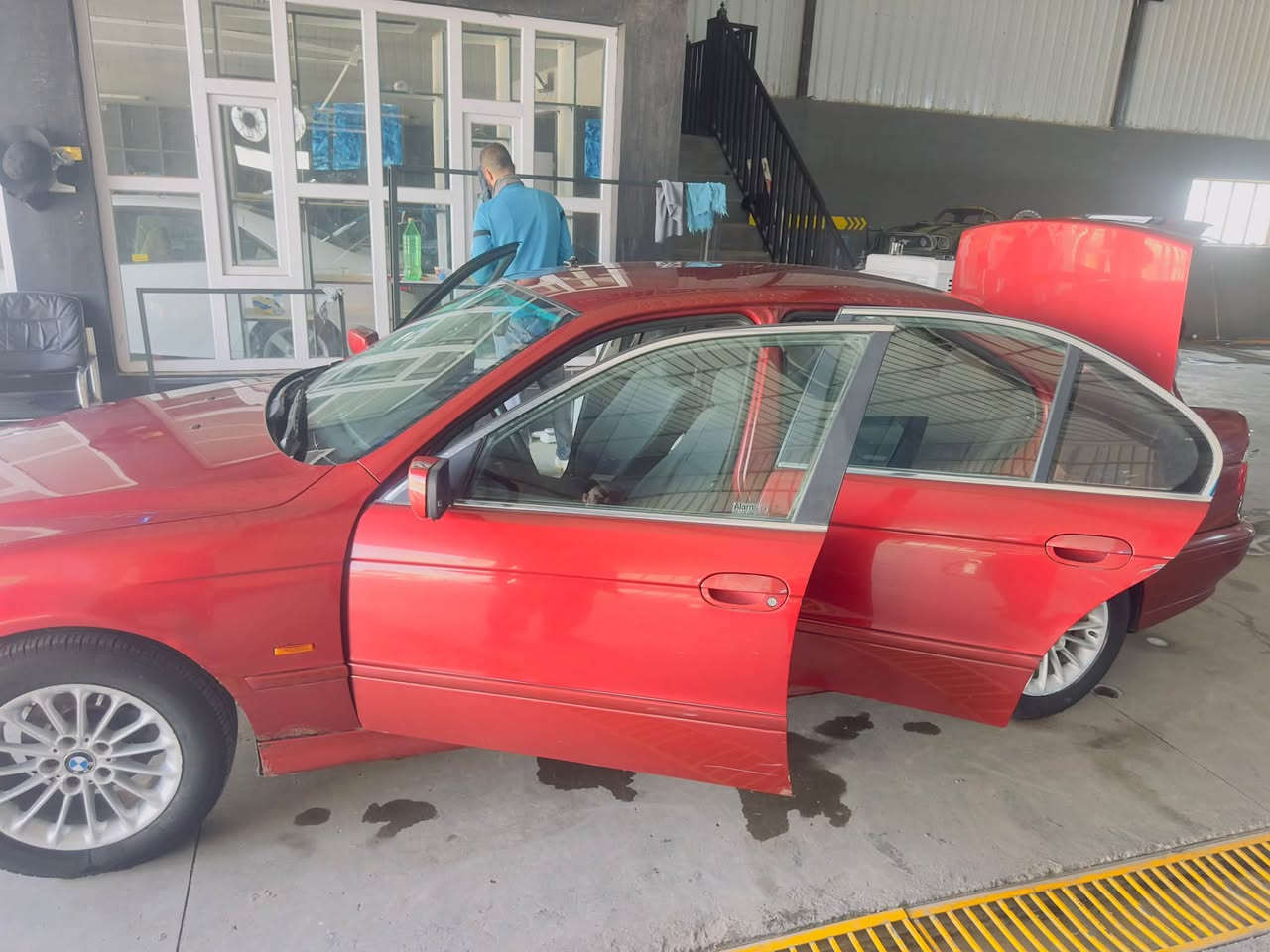 Bmw e39 2005 صقر
رقم صلاح الدين (بدون اضبارة)

محرك فانوس نظيف حيل

كير عادي 5 نمر

تبريد ثلج شرط اله اطفي من البرد

السيارة جاهزة مفولة احسن من الصور تحتاج دبل خلفي فقط

السعر 51 وبي مجال قليل 

اتصل ***********

او ع الخاص 

يرهم مراوس وفرق
