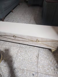 ميز بلازما المكان بغداد البياع ٠٧٨٠٩٩٤١٣٩٢