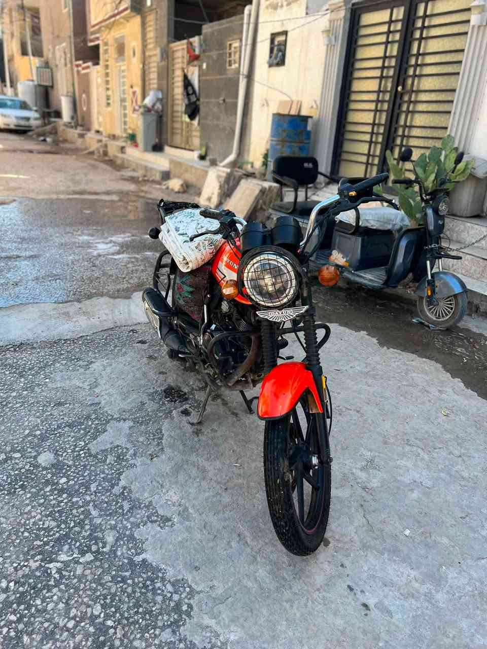 سلام عليكم دايون نفخ مكينه(١٥٠cc)للبيع موديل٢٠٢٢ دراجه كامله بدون اي نقص كهربائيات شغاله نضافه٩٠٪؜ أوراق اصولي كامله للاستفسار***********
