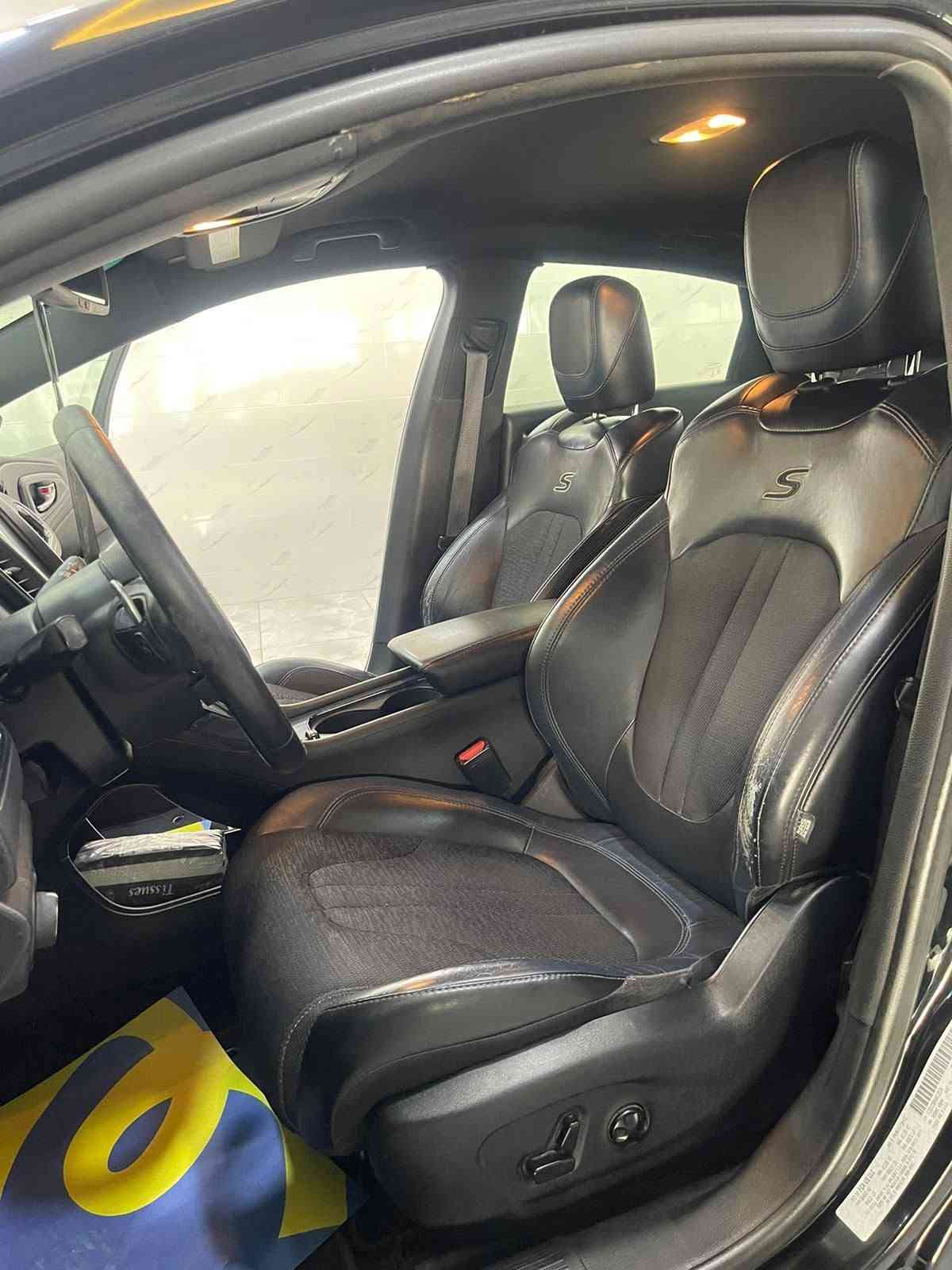 كلايزلر c200موصفات S سبشل كشنات جلد شاشه كبيره ويل كروم صبغ ٣ قطع ونص بدون دواخل بدون ايرباك ماشيه 100 m سعر 85$ عنوان سياره دهوك للتواصل *********** كورك.... موديل 2016
