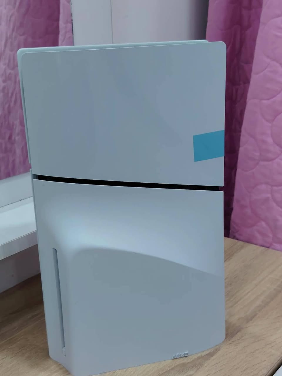 ​🎮 للبيع PlayStation 5 Slim (نسخة السليم) 🎮
الجهاز بحالة نظيفة جداً وخالي من أي عيوب، واخت الجديد تماماً ومحافظ عليه!

​📋 المواصفات وتفاصيل الجهاز:

​الإصدار: بلايستيشن 5 سليم (Slim)

​السعة: 1 تيرا بايت (1TB SSD)

​الحالة: نظيف جداً، شرط البراغي غير مفتوح نهائياً ولم يدخل صيانة.

​الملحقات: مع يد تحكم أصلية (جوستك) بنفس نظافة الجهاز.

​✨ جهاز جاهز للاستخدام الفوري، أداء سريع وصامت، ونظافة تفتح النفس كما موضح بالصور.

​📍 المكان: الكوت

📞 للإستفسار والتواصل: ***********
