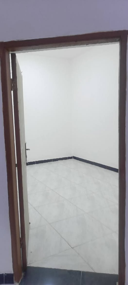 💎بيت للبيع بناء حديث 💎
🔸 طابو زراعي عراقي بأسم عراقي
📝نسخه من الطابو + وكاله
⭕تتكاتب مع صاحب الارض مباشر

🗺️#الموقع
 البصره ابي الخصيب شارع الرحمن
موقع مرتب الارض اصوليه

🔹المساحه 100M²

🌼يتكون من
2غرفتين
▫️ صاله 
▪️ديوانيه 
🏺مطبخ 
🧩طارمه
🚾صحيات(داخلي و خارجي)
💸#السعر 60 مليون قابل للتفاوض
▫️▪️▫️▪️▫️▪️▫️▪️▫️▪️
 واتساب
💯كافه الخدمات متوفره
⭕ موقع مميز  
▪️مدارس قريبه
▫️ماء حلو كهرباء اناره
▪️شوارع مبلطه
✔️باقي التفاصيل 🔑
***********
