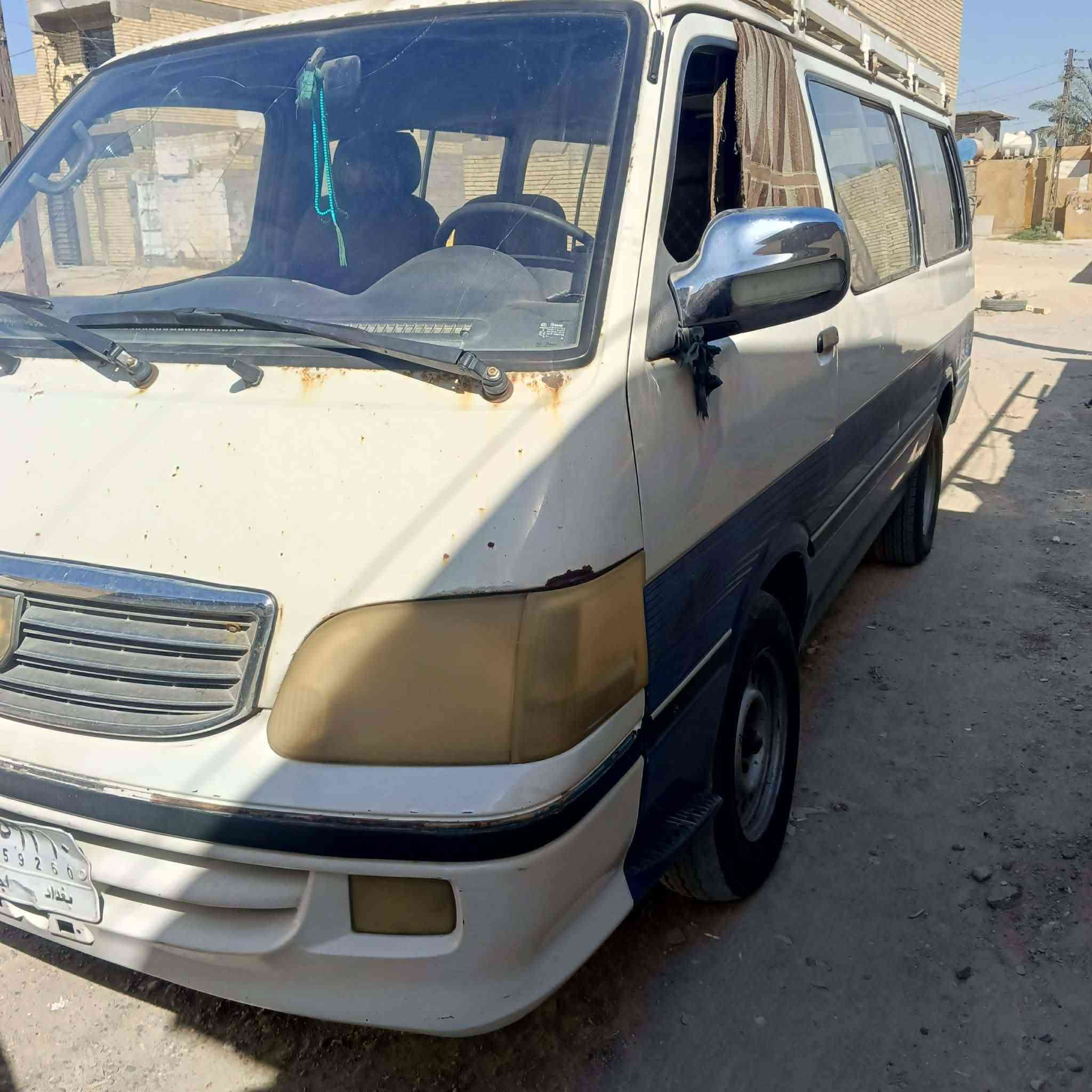 سلام عليكم جنبي 2015 رقم بغداد
مكينه تنقص 
 كهربائيات كلها شغاله نضيفه  تخم تايرات  نضيفه 
مابيها صبغ 
بيها تلحيضات خياس + يحتاجله دوشمه غرفه وارضيه 
سعر61 وبيها مجال عنوان بغداد 
رقم الهاتف/***********

( احمد الحنين احمد الحنين    حساب صاحب السياره)
