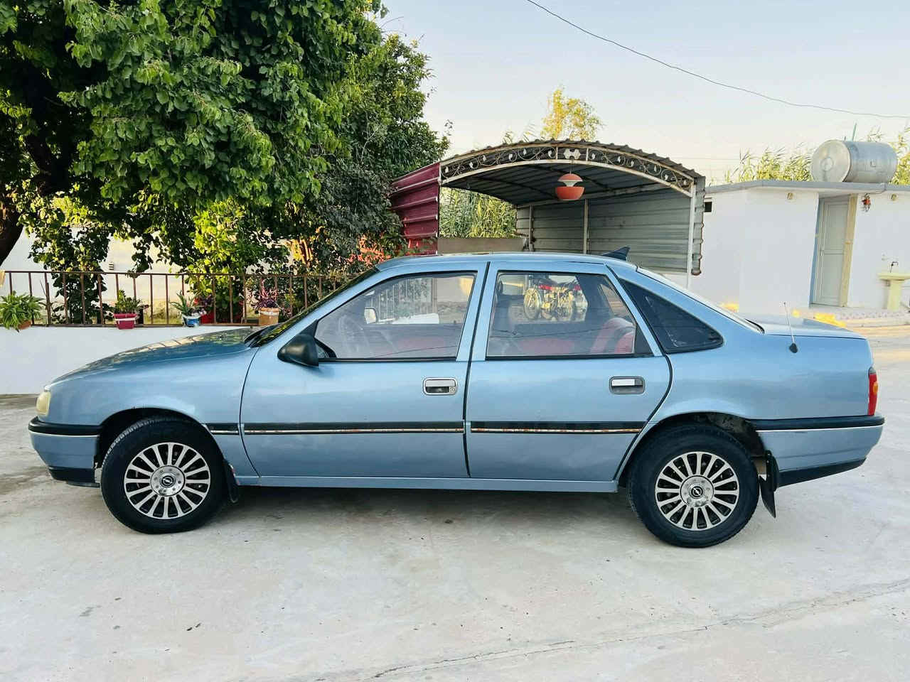 أوبل فكترا موديل 89 حجم 20 صندوك سياره جاهزه نظيفه صبغ جماليه محرك وكير شرط مكفوله بأسمي تحويل مباشر مع باركود بانزين السعر 38 وبيها مجال. ***********
