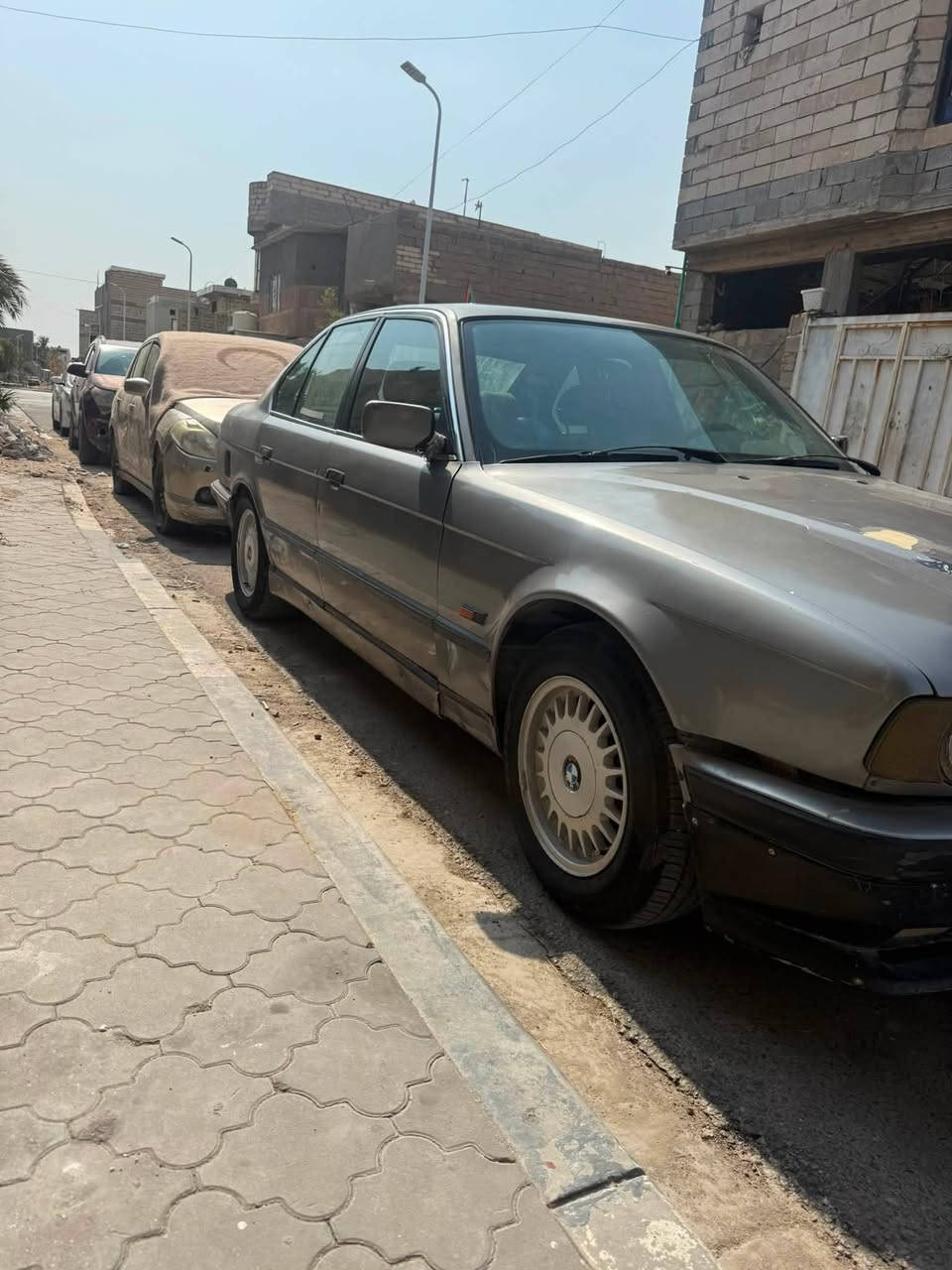 السلام عليكم بيم 520للبيع فول موصفات جاهزه من كلشي تخم تاير كهربائيات كله شغاله تبريد شغال حداده نص عمر رقم بابل مشروع وطني وين ماجات اتحول  راعيه ايريد تحويل سنويه نافذه ٢٠٢٧ كير عادي محرك ٢٠ يعني انسه الصرف رايده  ٣٠ورقه او بيه مجال بصيط جماعت ٢٥تعذرني السياره ماتفتح بنيد جاهزه لايت زنون مكينه اوكير خير من لله تراي وين ماتريد ***********البصره الزبير
