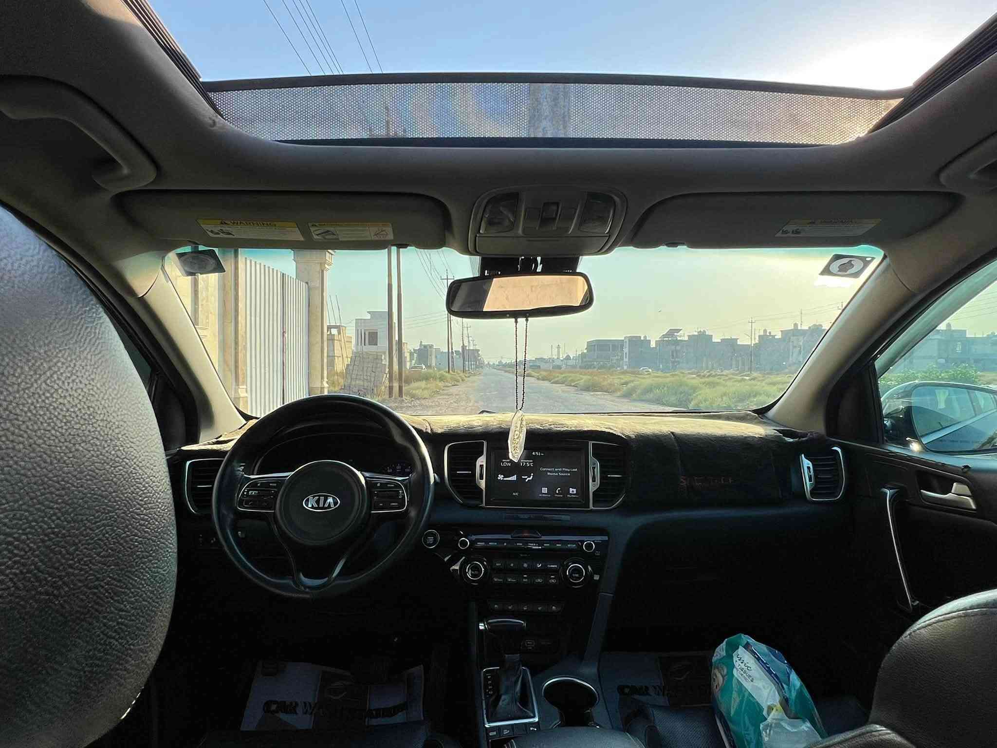 سبورتج 2018 EX 
فول للاخير فول بانوراما
كشنات كهرباء تدفئة تبريد …. الخ
صوره السونار بالمنشور اقره سونارها زين قبل لا تخابرني
رقم الشاصي KNDPN3AC9J7395461
السعر ١٥٠  بي مجال
بغداد الدورة ***********
